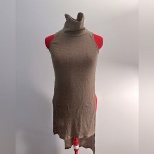 Blue Blush M Boutique - Rib Sleeveless Turtleneck Tunic